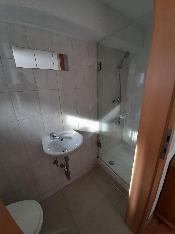 Biberach-Riss-Zimmer-Frei, Einzel-Zimmer Bad Kueche Birkenhard 외부 사진