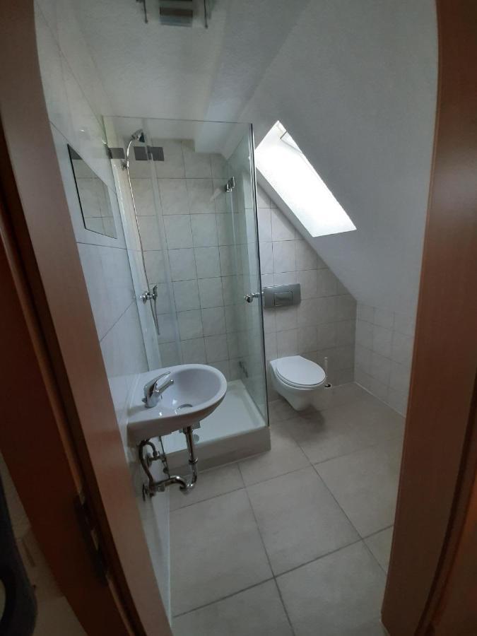 Biberach-Riss-Zimmer-Frei, Einzel-Zimmer Bad Kueche Birkenhard 외부 사진