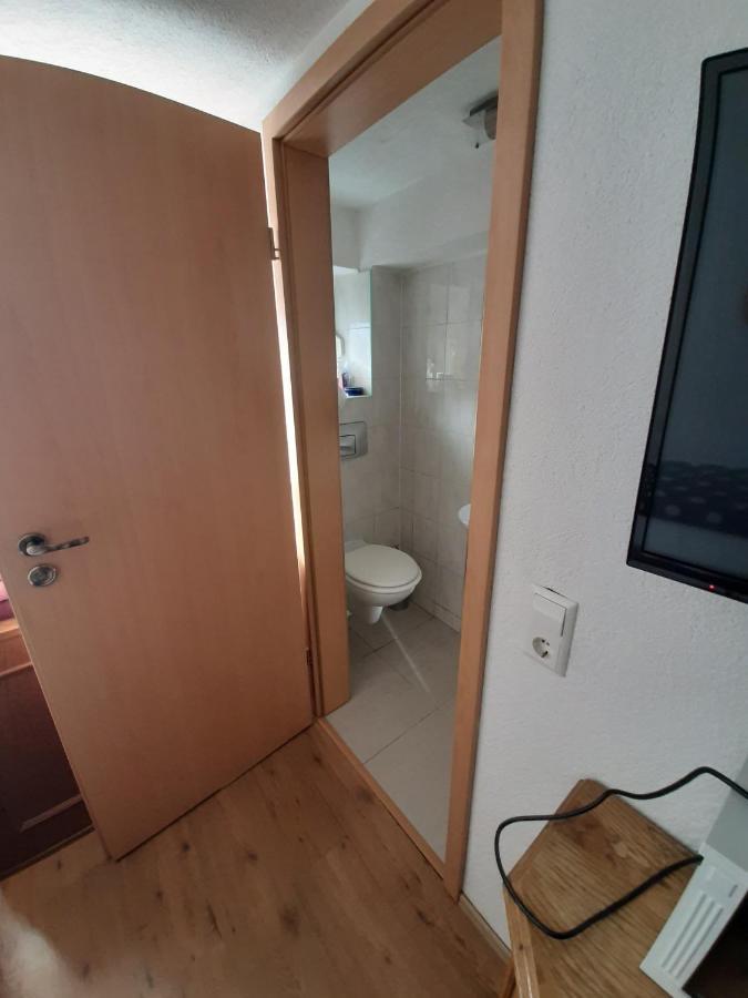 Biberach-Riss-Zimmer-Frei, Einzel-Zimmer Bad Kueche Birkenhard 외부 사진