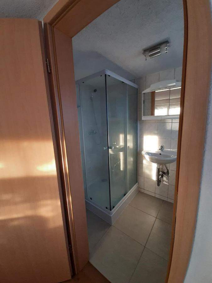 Biberach-Riss-Zimmer-Frei, Einzel-Zimmer Bad Kueche Birkenhard 외부 사진