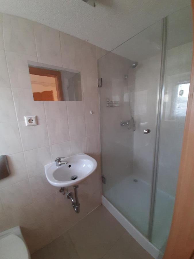 Biberach-Riss-Zimmer-Frei, Einzel-Zimmer Bad Kueche Birkenhard 외부 사진