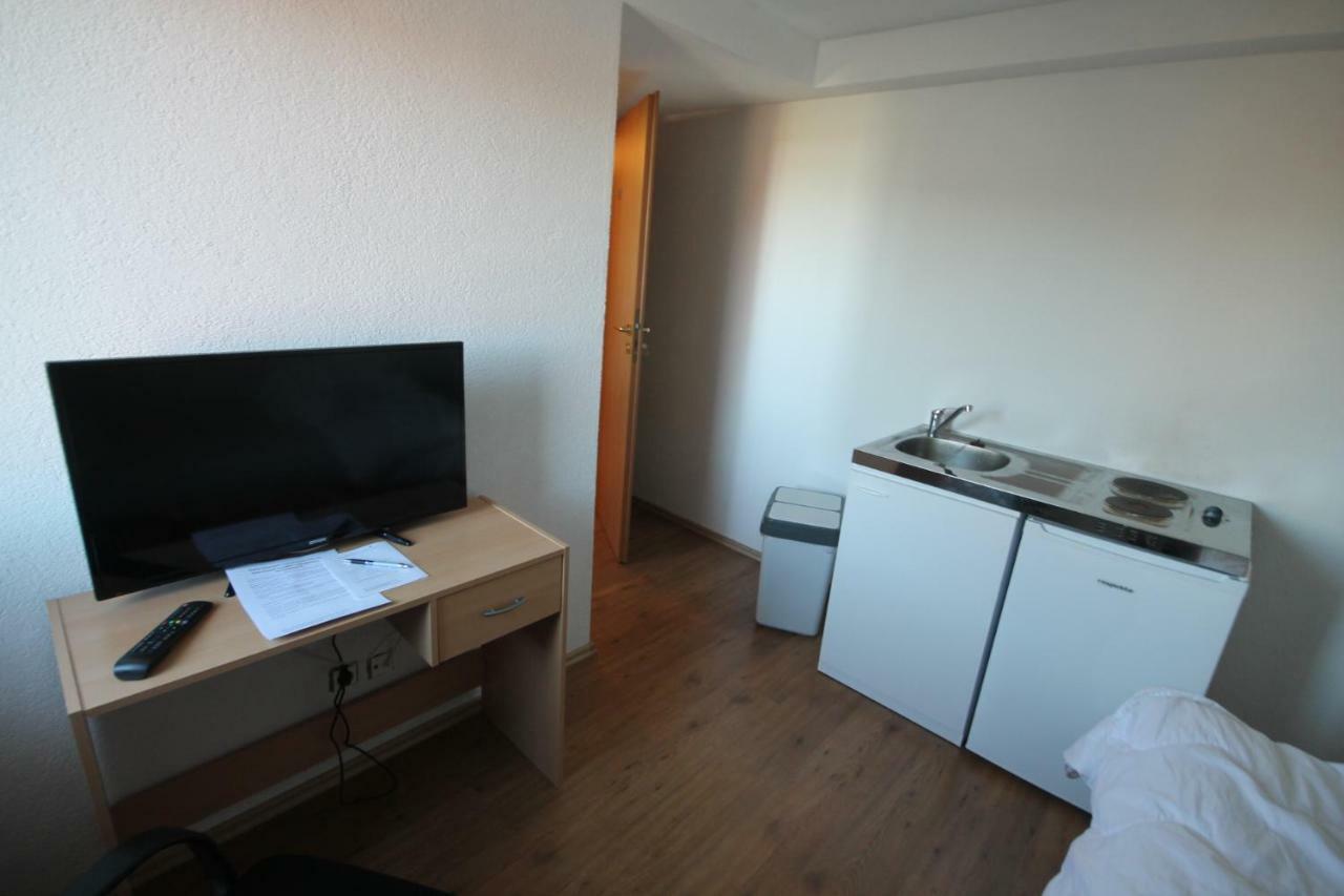 Biberach-Riss-Zimmer-Frei, Einzel-Zimmer Bad Kueche Birkenhard 외부 사진