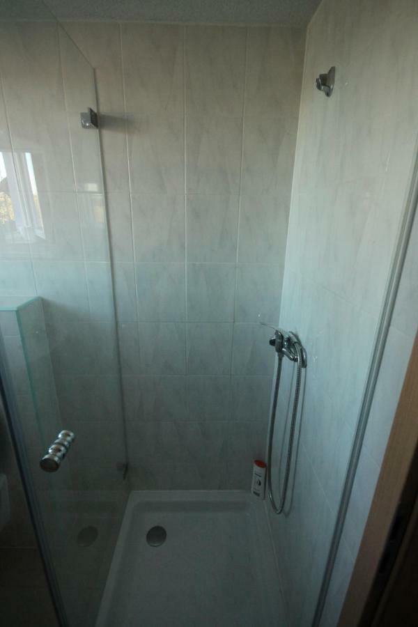 Biberach-Riss-Zimmer-Frei, Einzel-Zimmer Bad Kueche Birkenhard 외부 사진