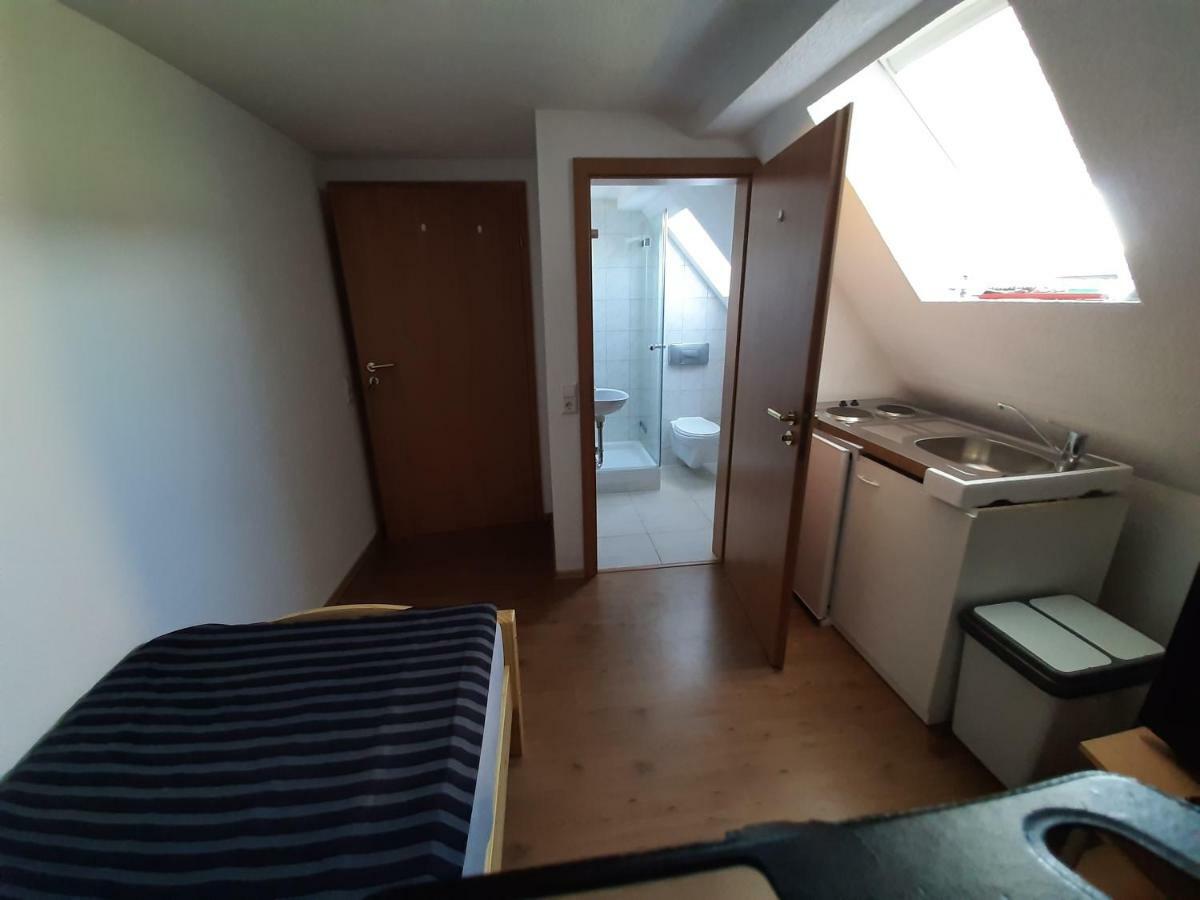 Biberach-Riss-Zimmer-Frei, Einzel-Zimmer Bad Kueche Birkenhard 외부 사진